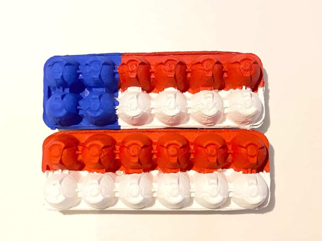 Paint the other egg carton alternating rows white