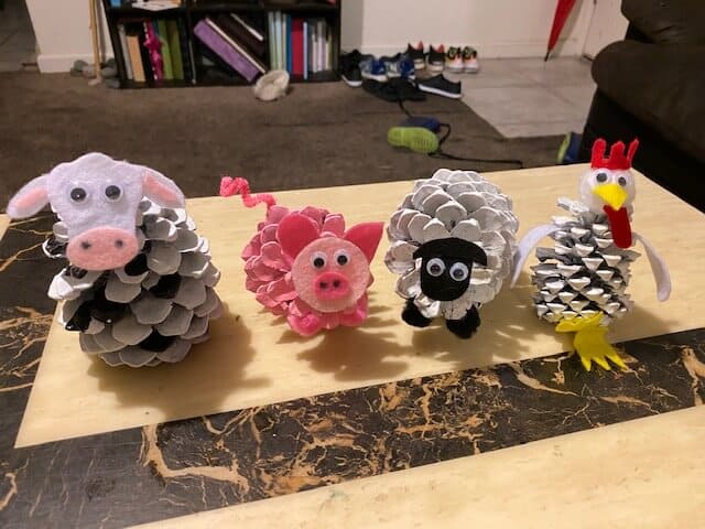 Chick, lamb, pig, cow, rooster, chicken. Pine cone farm animals kids nature craft