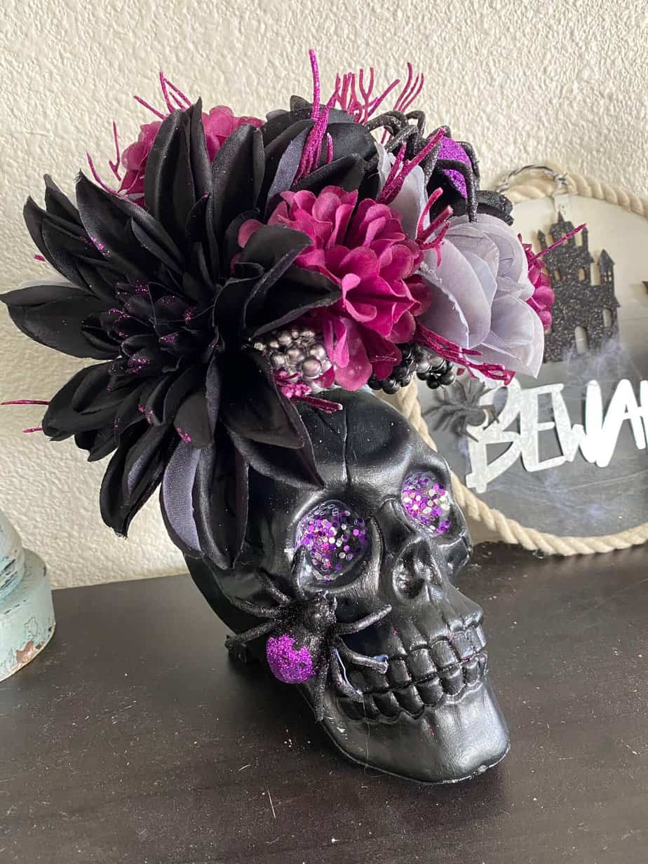 dollar-tree-halloween-skull-centerpiece-manda-panda-projects