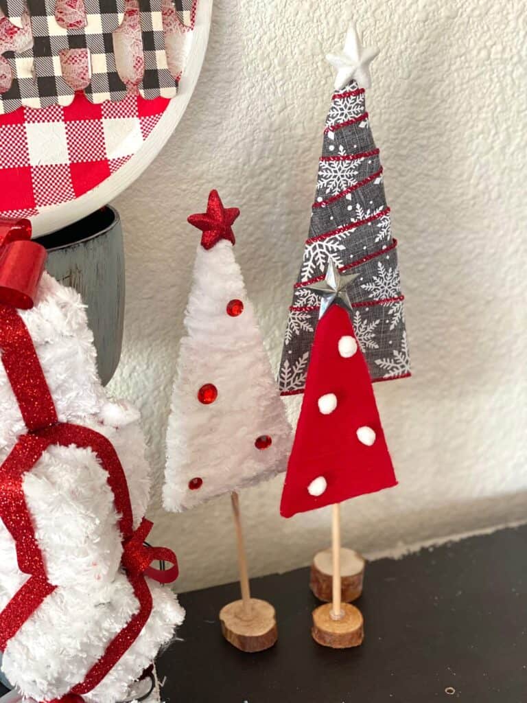 Yarn-Wrapped Christmas Tree Craft