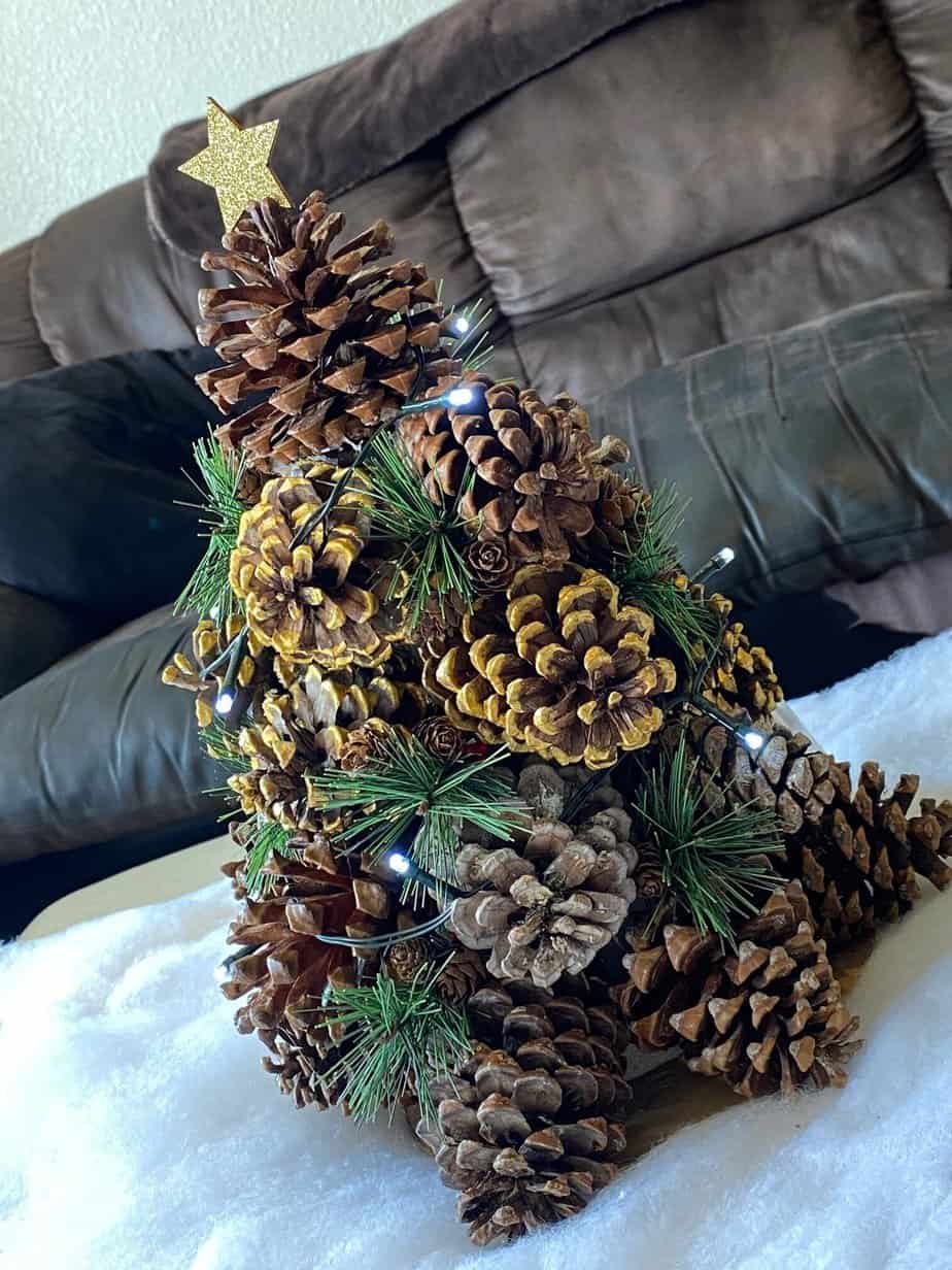 Pine Cone Christmas Tree - Manda Panda Projects